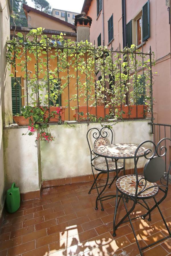 Appartamenti Via Garibaldi Bellagio Exterior foto